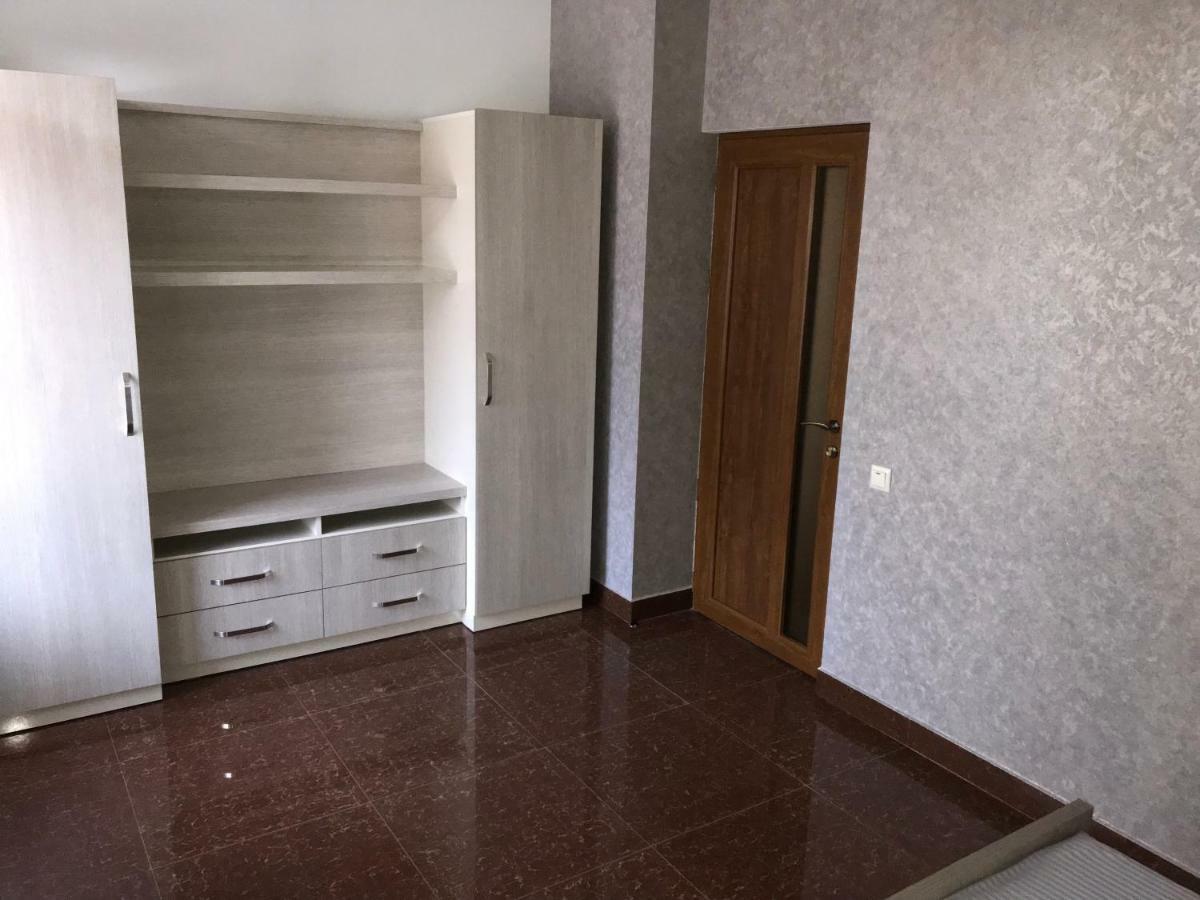 Liko Hostel Γιερεβάν Εξωτερικό φωτογραφία